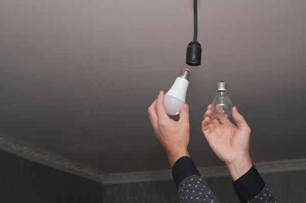 Light Bulbs Replacement in Ypsilanti